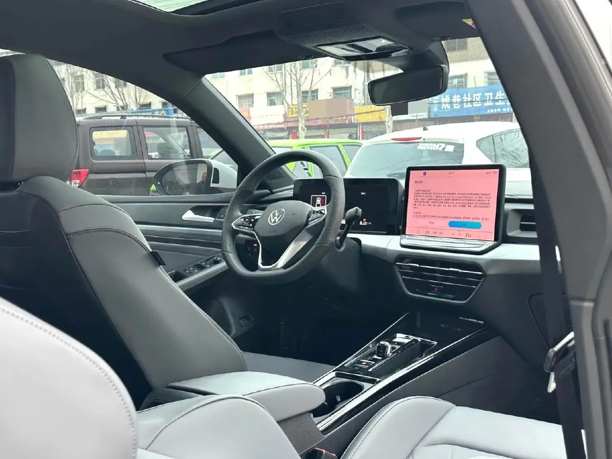 2026 Volkswagen Lamando 1.5T 160HP L4 7DCT,autocango,china used car exporter,china ev exporter,chinese used car exporter,chinese used ev exporter