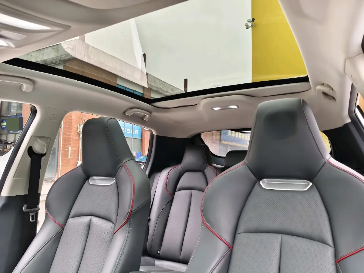 2020 ChangAn UNI-T 1.5T 180HP L4 7DCT,autocango,china used car exporter,china ev exporter,chinese used car exporter,chinese used ev exporter