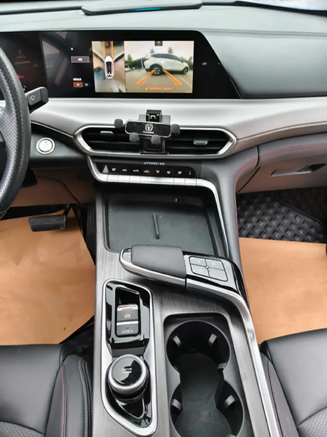 2020 ChangAn UNI-T 1.5T 180HP L4 7DCT,autocango,china used car exporter,china ev exporter,chinese used car exporter,chinese used ev exporter