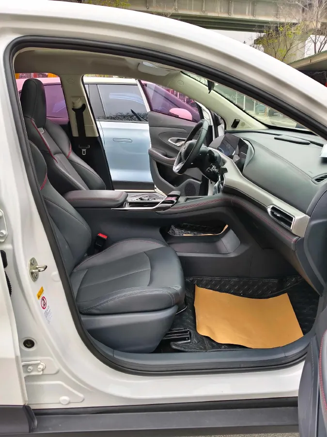 2020 ChangAn UNI-T 1.5T 180HP L4 7DCT,autocango,china used car exporter,china ev exporter,chinese used car exporter,chinese used ev exporter