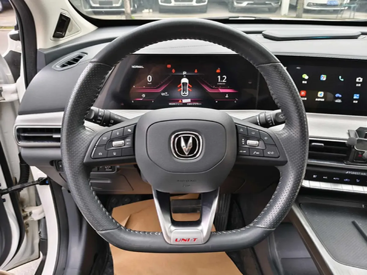 2020 ChangAn UNI-T 1.5T 180HP L4 7DCT,autocango,china used car exporter,china ev exporter,chinese used car exporter,chinese used ev exporter