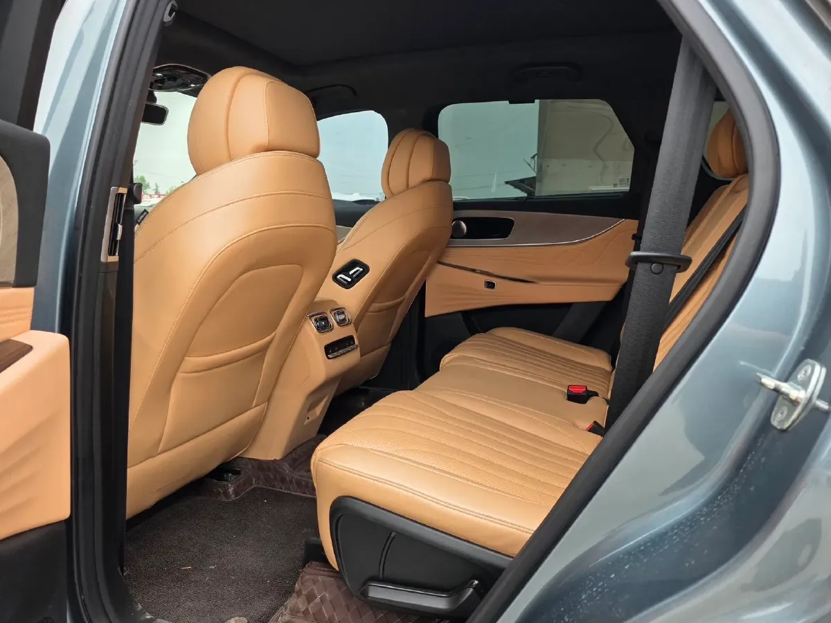 2023 Chery Tiggo 9 2.0T 261HP L4 7DCT,autocango,china used car exporter,china ev exporter,chinese used car exporter,chinese used ev exporter