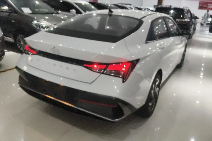 2023 Hyundai Elantra 1.5L 115HP L4 CVT,autocango,china used car exporter,china ev exporter,chinese used car exporter,chinese used ev exporter