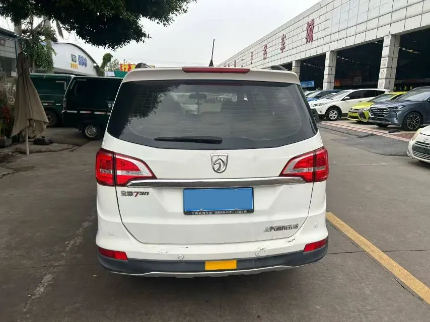 2016 BaoJun 730 1.5L 112HP L4 5MT,autocango,china used car exporter,china ev exporter,chinese used car exporter,chinese used ev exporter