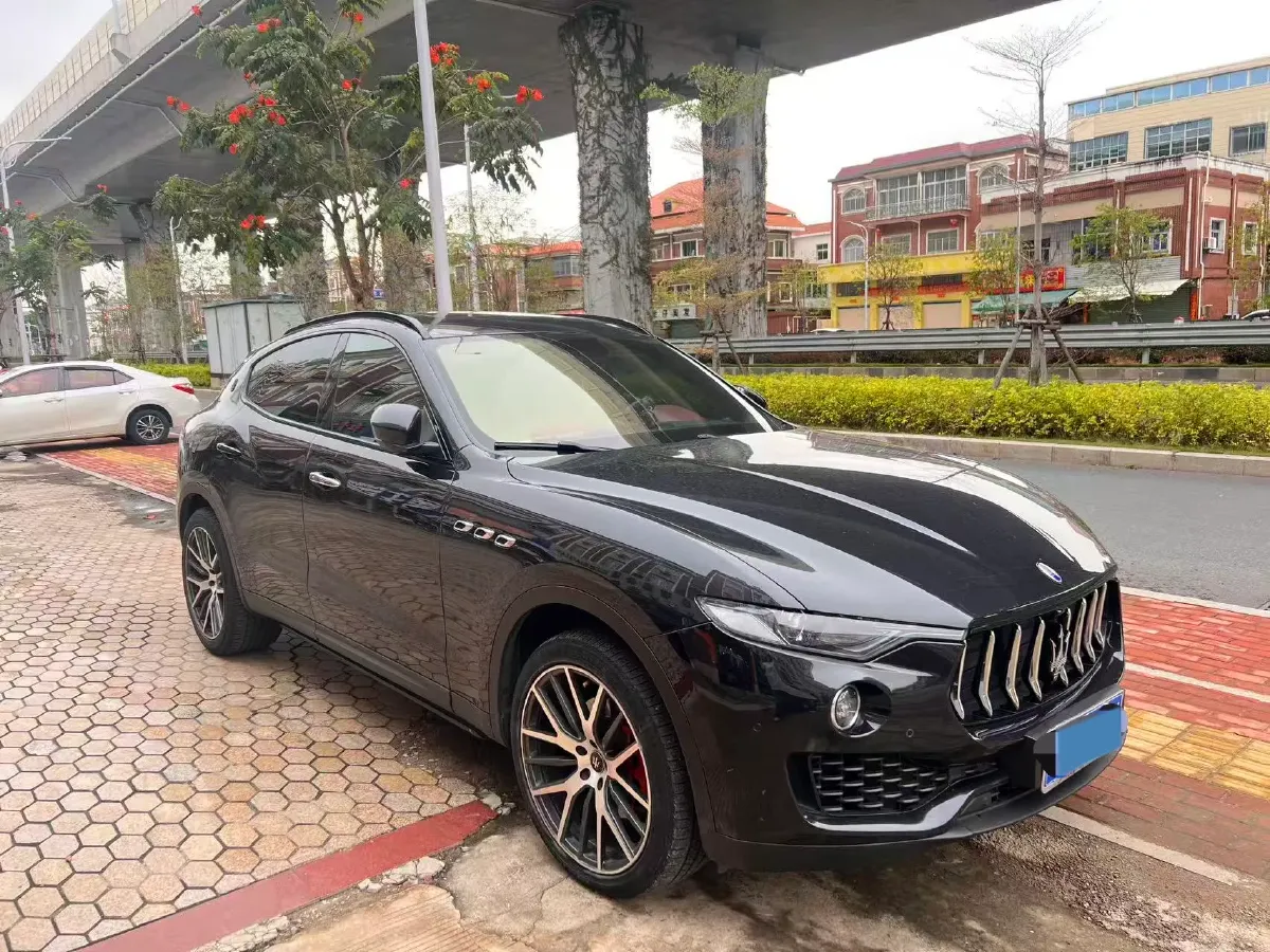 2018 Maserati Levante 3.0T 350HP V6 8AT,autocango,china used car exporter,china ev exporter,chinese used car exporter,chinese used ev exporter