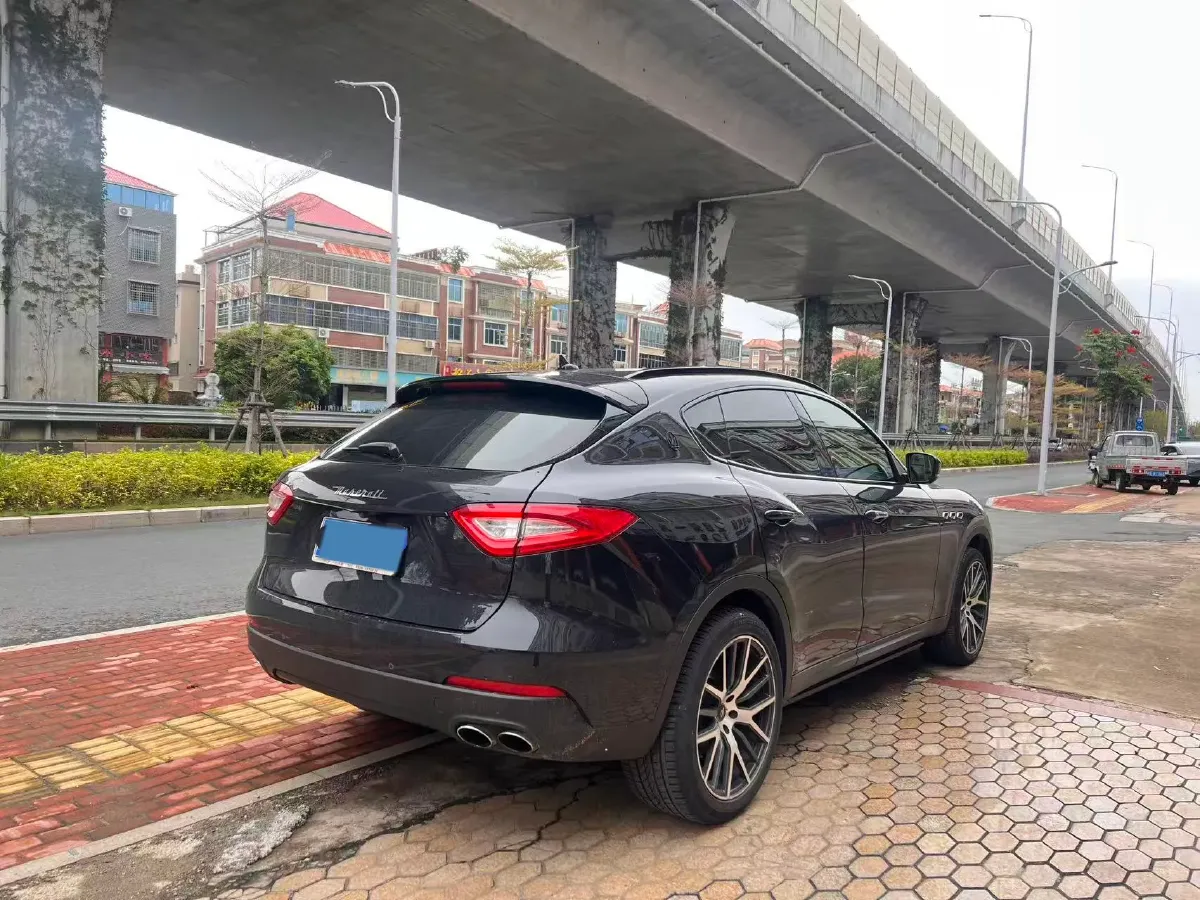 2018 Maserati Levante 3.0T 350HP V6 8AT,autocango,china used car exporter,china ev exporter,chinese used car exporter,chinese used ev exporter