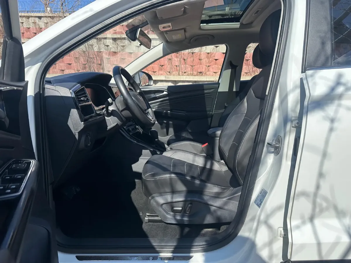 2022 Jetta VS5 1.4T 150HP L4 6AT,autocango,china used car exporter,china ev exporter,chinese used car exporter,chinese used ev exporter