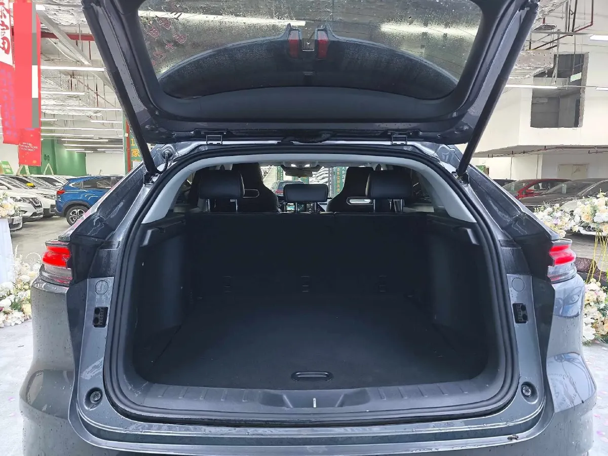 2021 ChangAn UNI-K 2.0T 233HP L4 8AT,autocango,china used car exporter,china ev exporter,chinese used car exporter,chinese used ev exporter