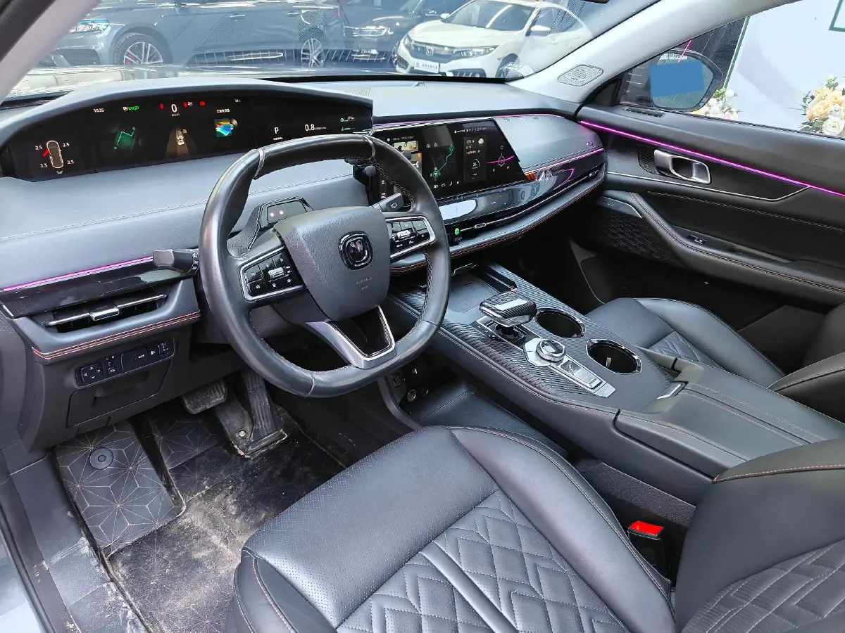 2021 ChangAn UNI-K 2.0T 233HP L4 8AT,autocango,china used car exporter,china ev exporter,chinese used car exporter,chinese used ev exporter