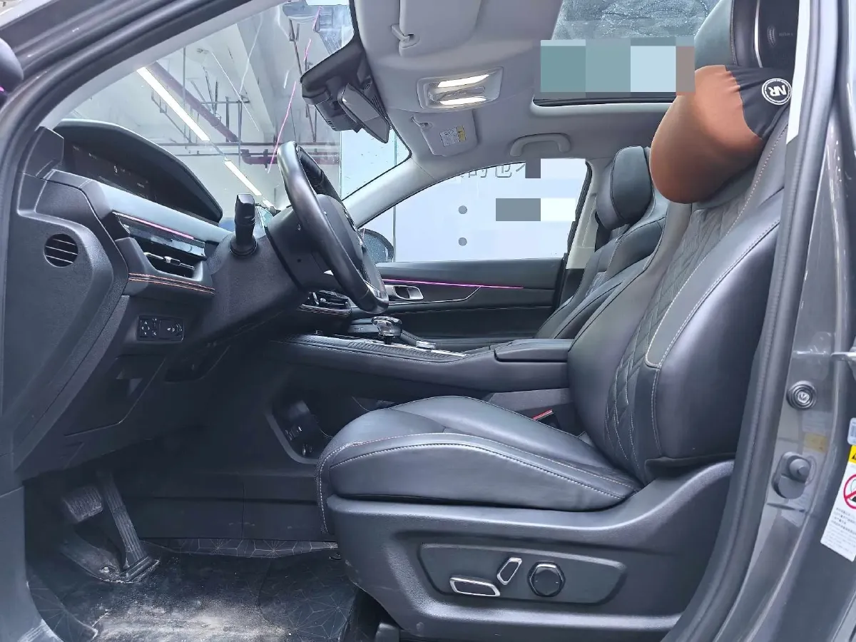 2021 ChangAn UNI-K 2.0T 233HP L4 8AT,autocango,china used car exporter,china ev exporter,chinese used car exporter,chinese used ev exporter