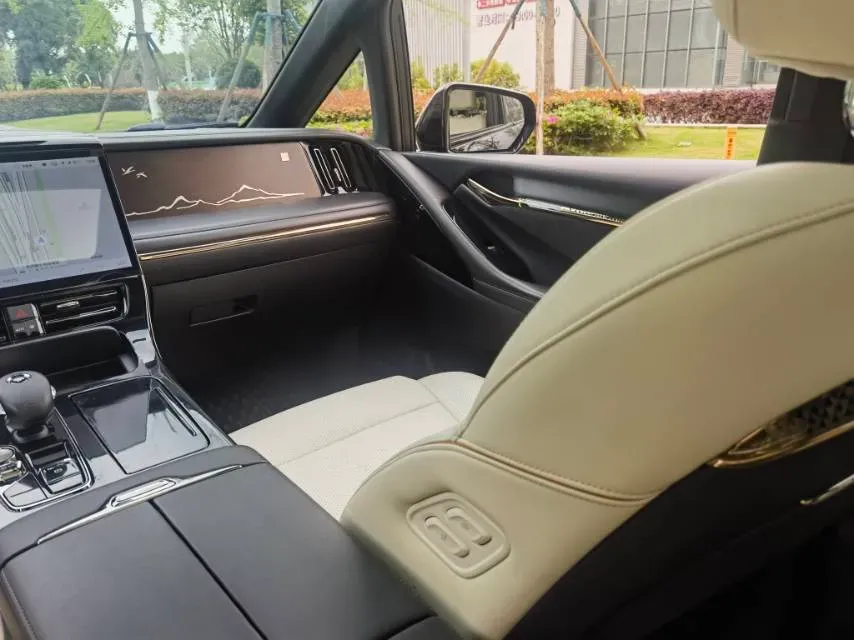 2023 GAC Trumpchi M8 2.0T 252HP L4 8AT,autocango,china used car exporter,china ev exporter,chinese used car exporter,chinese used ev exporter