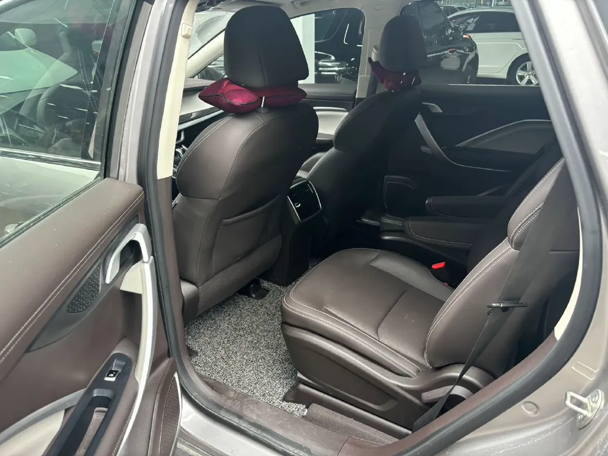 2021 Geely JiaJi 1.8T 184HP L4 7DCT,autocango,china used car exporter,china ev exporter,chinese used car exporter,chinese used ev exporter