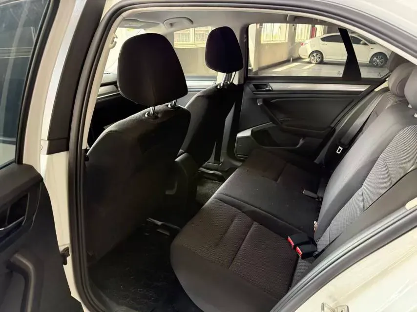 2021 Volkswagen Bora 1.5L 113HP L4 6AT,autocango,china used car exporter,china ev exporter,chinese used car exporter,chinese used ev exporter