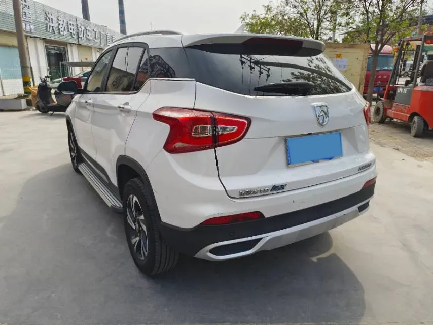 2017 HaiMa S5 Young Edition 1.6L 122HP L4 5MT,autocango,china used car exporter,china ev exporter,chinese used car exporter,chinese used ev exporter