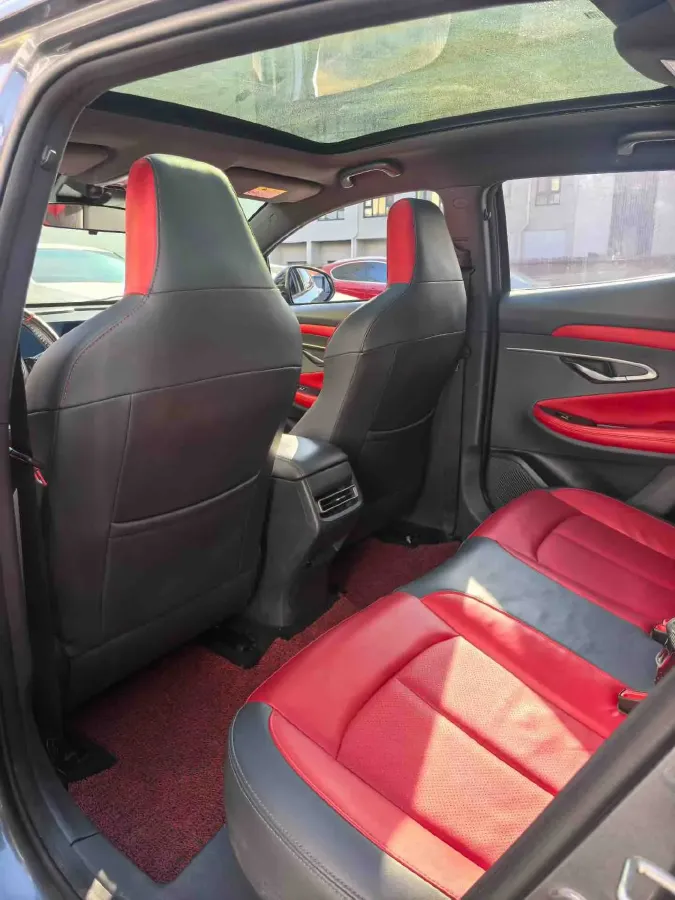 2020 ChangAn UNI-T 1.5T 180HP L4 7DCT,autocango,china used car exporter,china ev exporter,chinese used car exporter,chinese used ev exporter