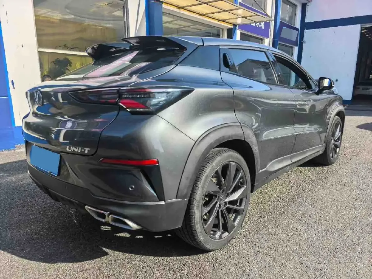 2020 ChangAn UNI-T 1.5T 180HP L4 7DCT,autocango,china used car exporter,china ev exporter,chinese used car exporter,chinese used ev exporter