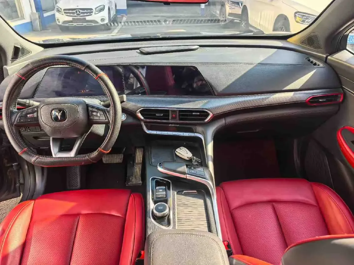 2020 ChangAn UNI-T 1.5T 180HP L4 7DCT,autocango,china used car exporter,china ev exporter,chinese used car exporter,chinese used ev exporter