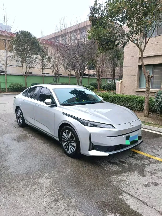 2024 ChangAn QiYuan A05 1.5L 110HP L4 E-CVT PHEV 9.07KWH,autocango,china used car exporter,china ev exporter,chinese used car exporter,chinese used ev exporter