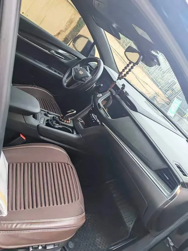 2023 Cadillac XT5 2.0T 237HP L4 9AT,autocango,china used car exporter,china ev exporter,chinese used car exporter,chinese used ev exporter