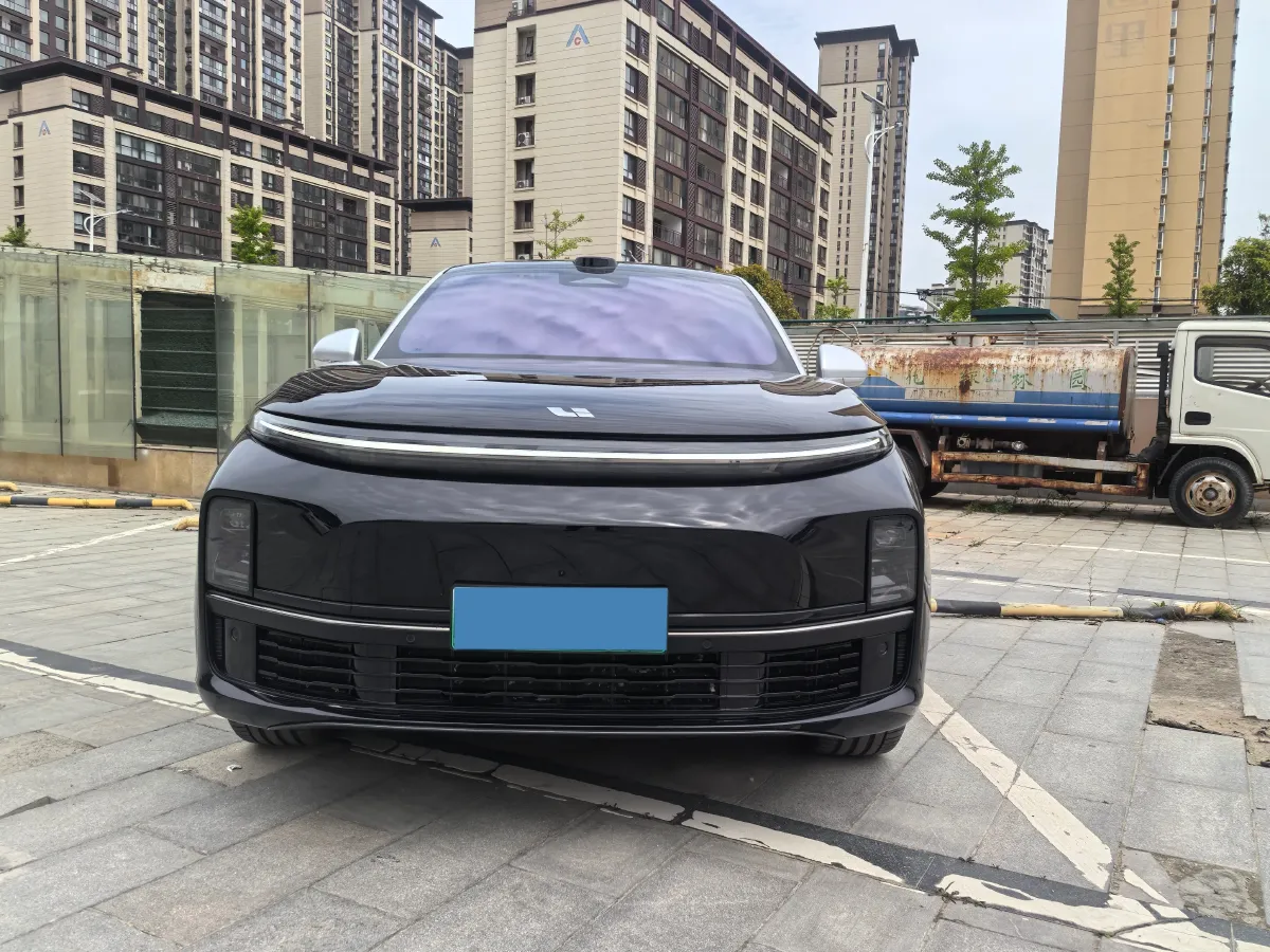 2025 Li L7 Range Extended 154HP REEV,autocango,china used car exporter,china ev exporter,chinese used car exporter,chinese used ev exporter