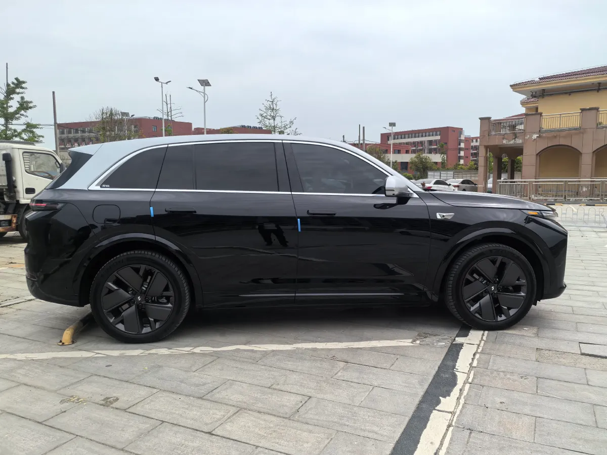 2025 Li L7 Range Extended 154HP REEV,autocango,china used car exporter,china ev exporter,chinese used car exporter,chinese used ev exporter