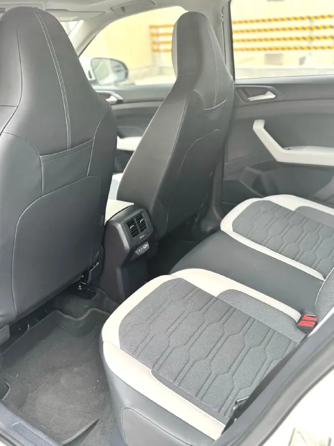 2025 Volkswagen Tharu 1.5L 110HP L4 6AT,autocango,china used car exporter,china ev exporter,chinese used car exporter,chinese used ev exporter