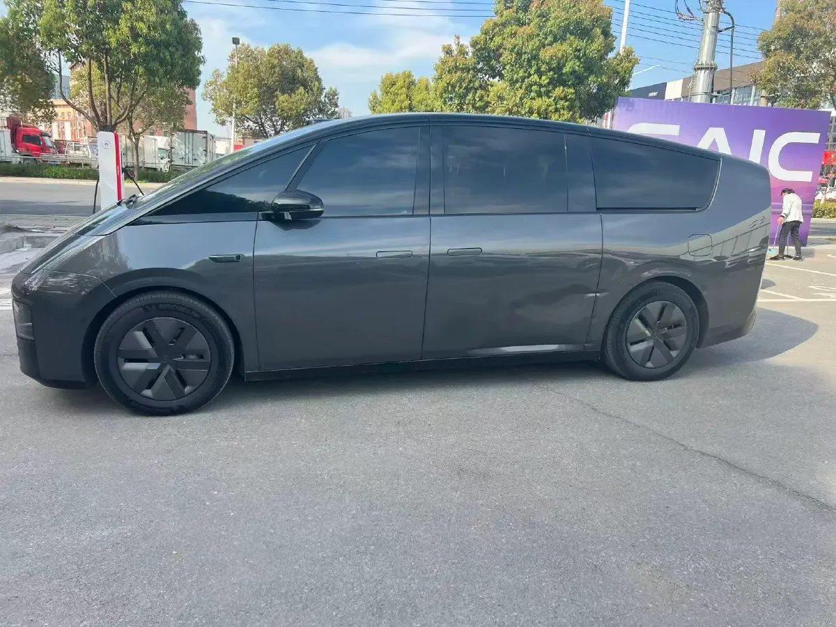 2025 Li MEGA BEV,autocango,china used car exporter,china ev exporter,chinese used car exporter,chinese used ev exporter