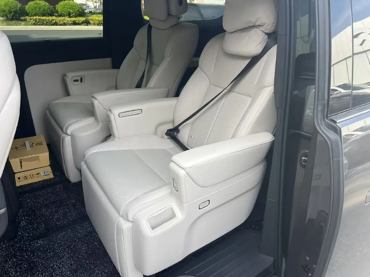 2025 Li MEGA BEV,autocango,china used car exporter,china ev exporter,chinese used car exporter,chinese used ev exporter