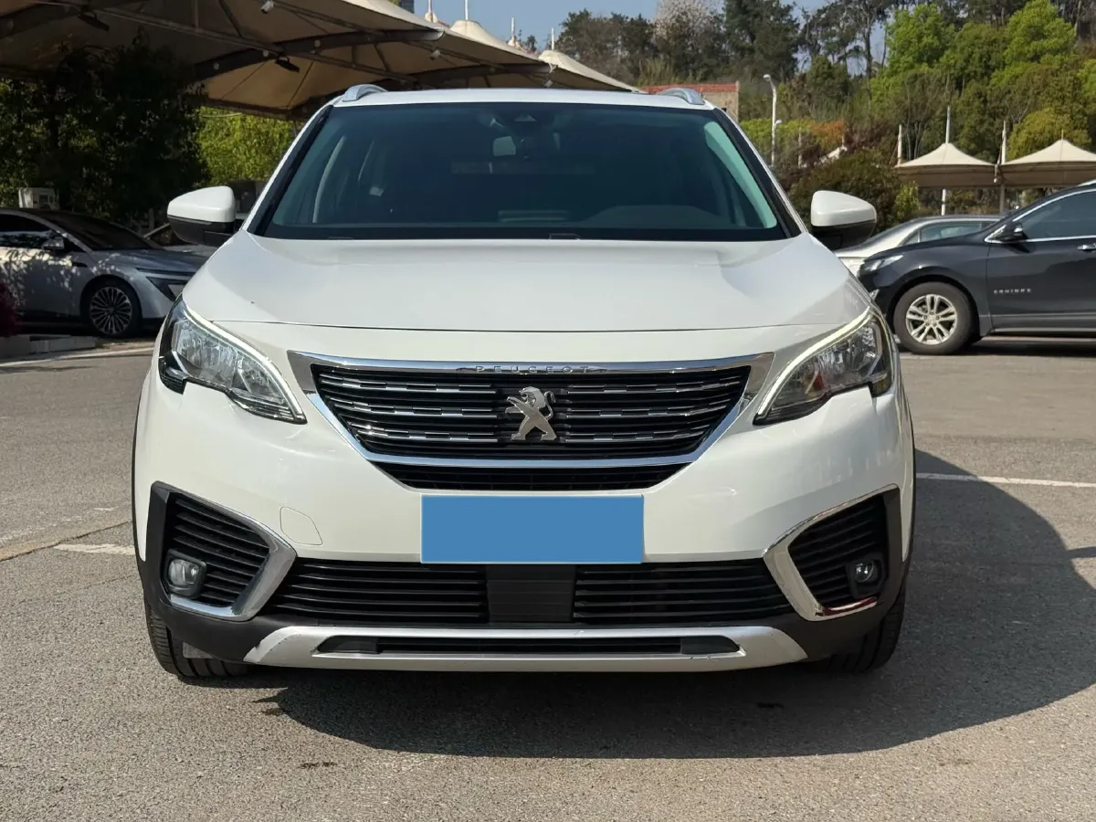 2017 Peugeot 5008 1.8T 204HP L4 6AT,autocango,china used car exporter,china ev exporter,chinese used car exporter,chinese used ev exporter