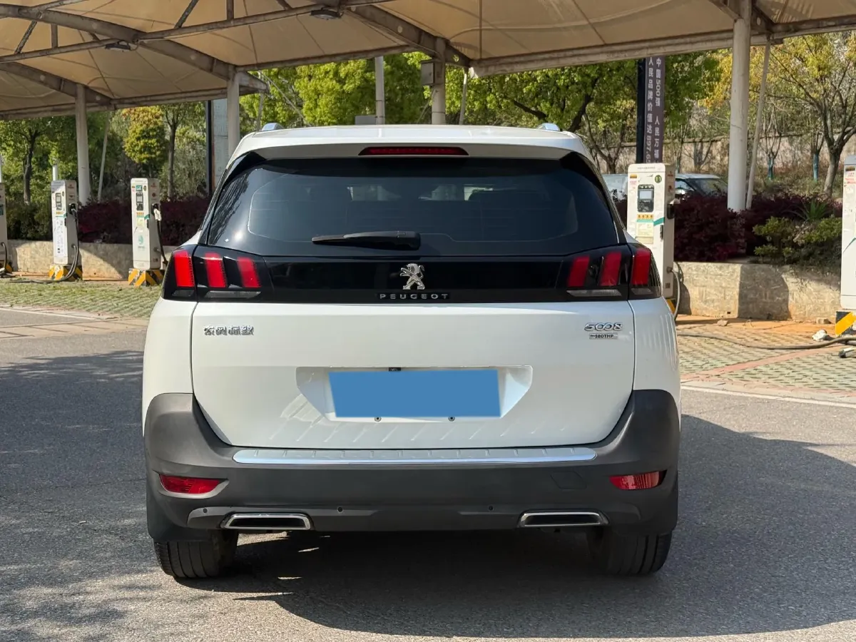 2017 Peugeot 5008 1.8T 204HP L4 6AT,autocango,china used car exporter,china ev exporter,chinese used car exporter,chinese used ev exporter
