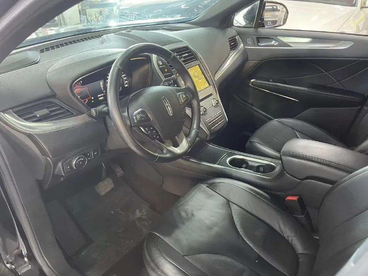 2019 Lincoln MKC 2.0T 203HP L4 6AT,autocango,china used car exporter,china ev exporter,chinese used car exporter,chinese used ev exporter