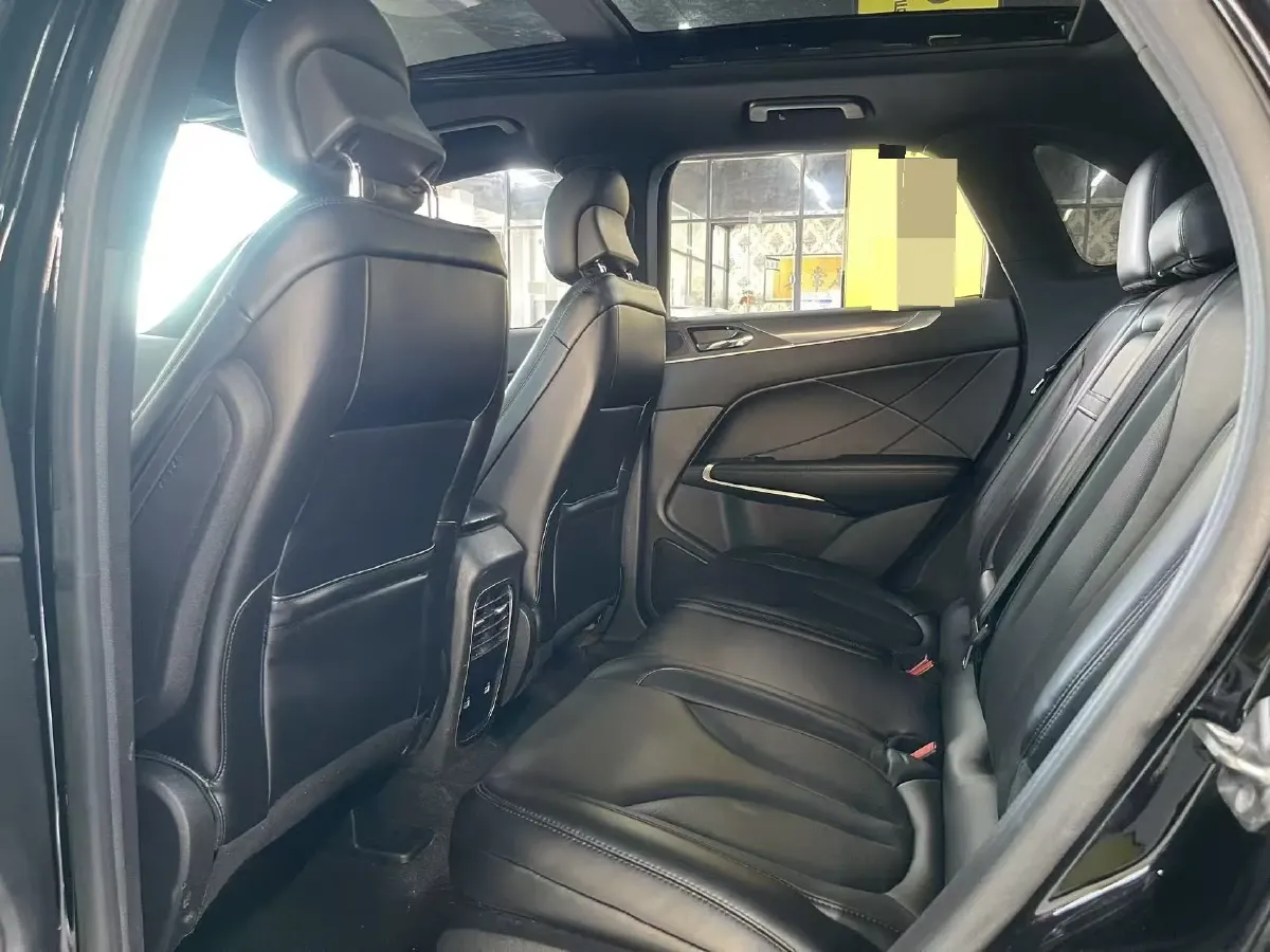 2019 Lincoln MKC 2.0T 203HP L4 6AT,autocango,china used car exporter,china ev exporter,chinese used car exporter,chinese used ev exporter