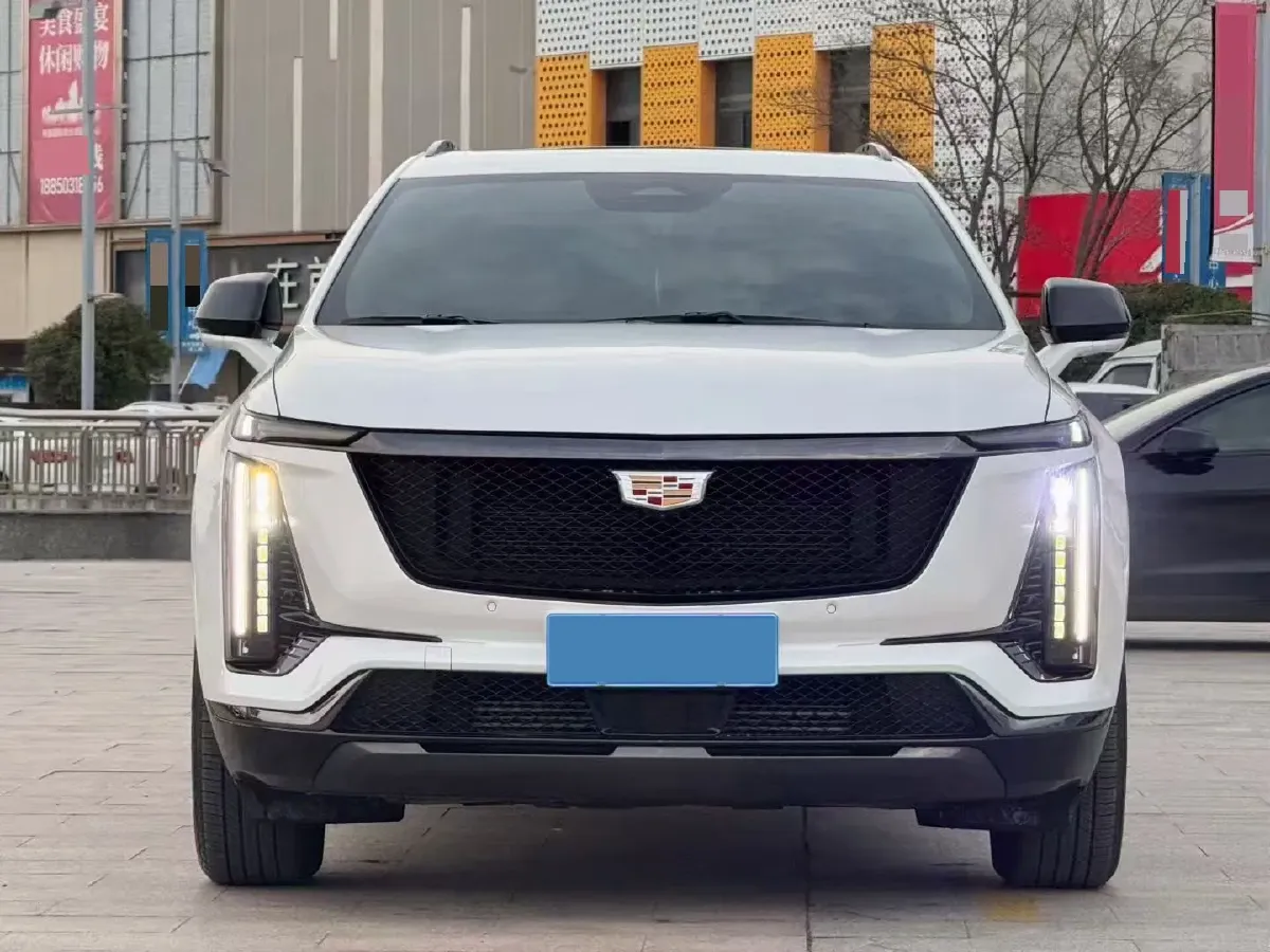 2025 Cadillac XT5 2.0T 237HP L4 9AT,autocango,china used car exporter,china ev exporter,chinese used car exporter,chinese used ev exporter