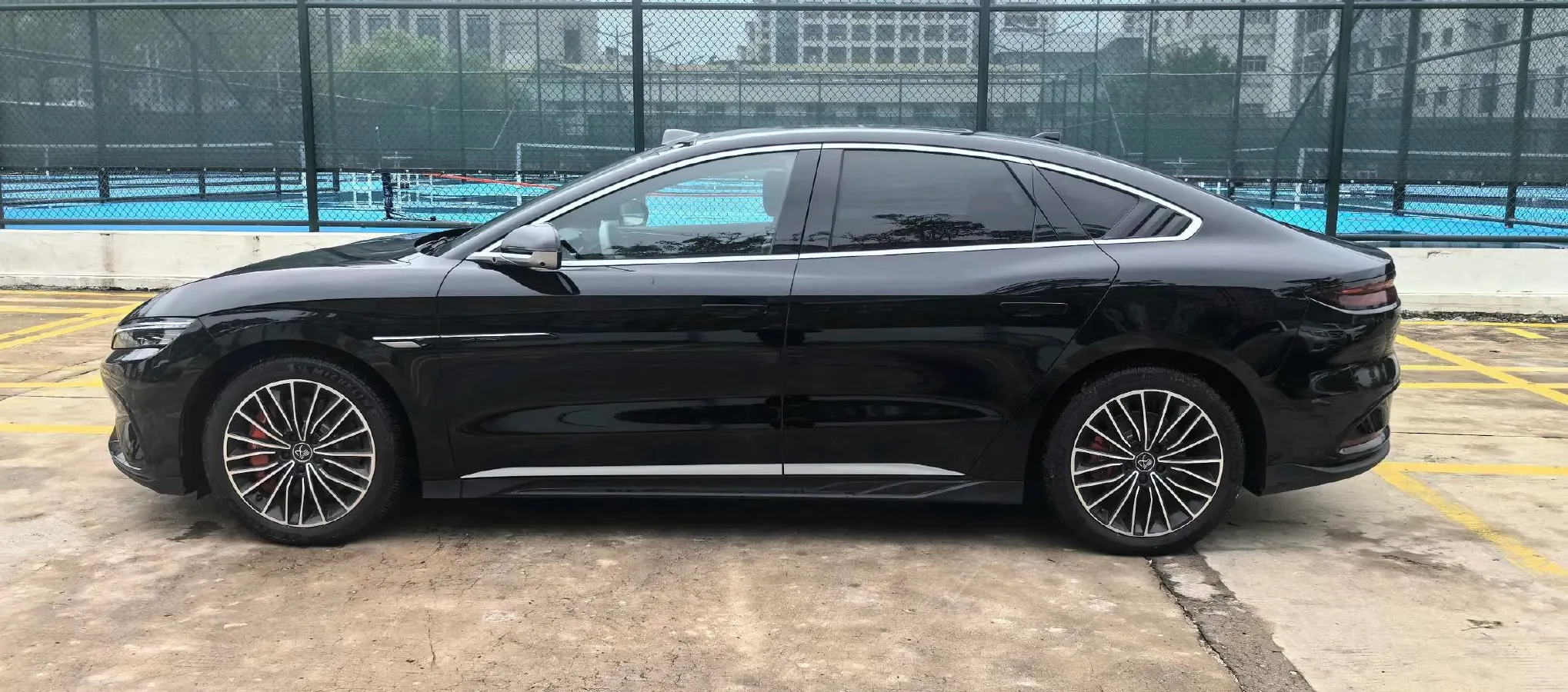 2025 BYD Han BEV 85.44KWH,autocango,china used car exporter,china ev exporter,chinese used car exporter,chinese used ev exporter