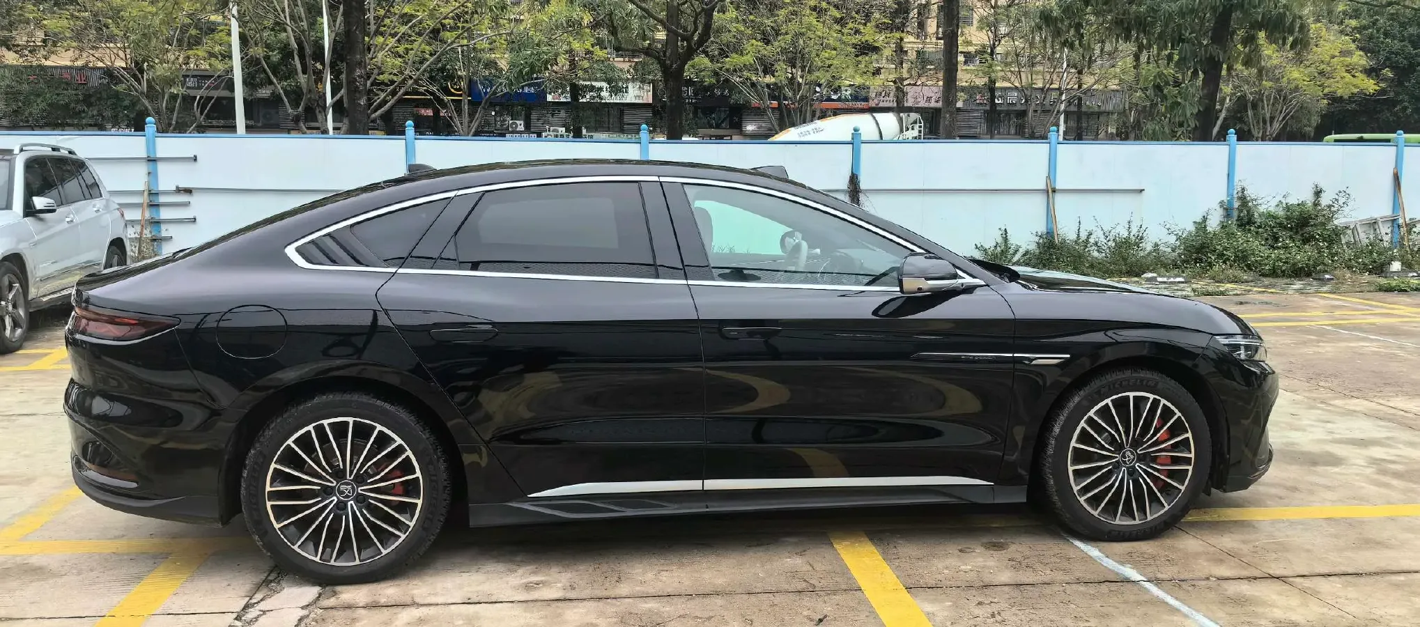 2025 BYD Han BEV 85.44KWH,autocango,china used car exporter,china ev exporter,chinese used car exporter,chinese used ev exporter