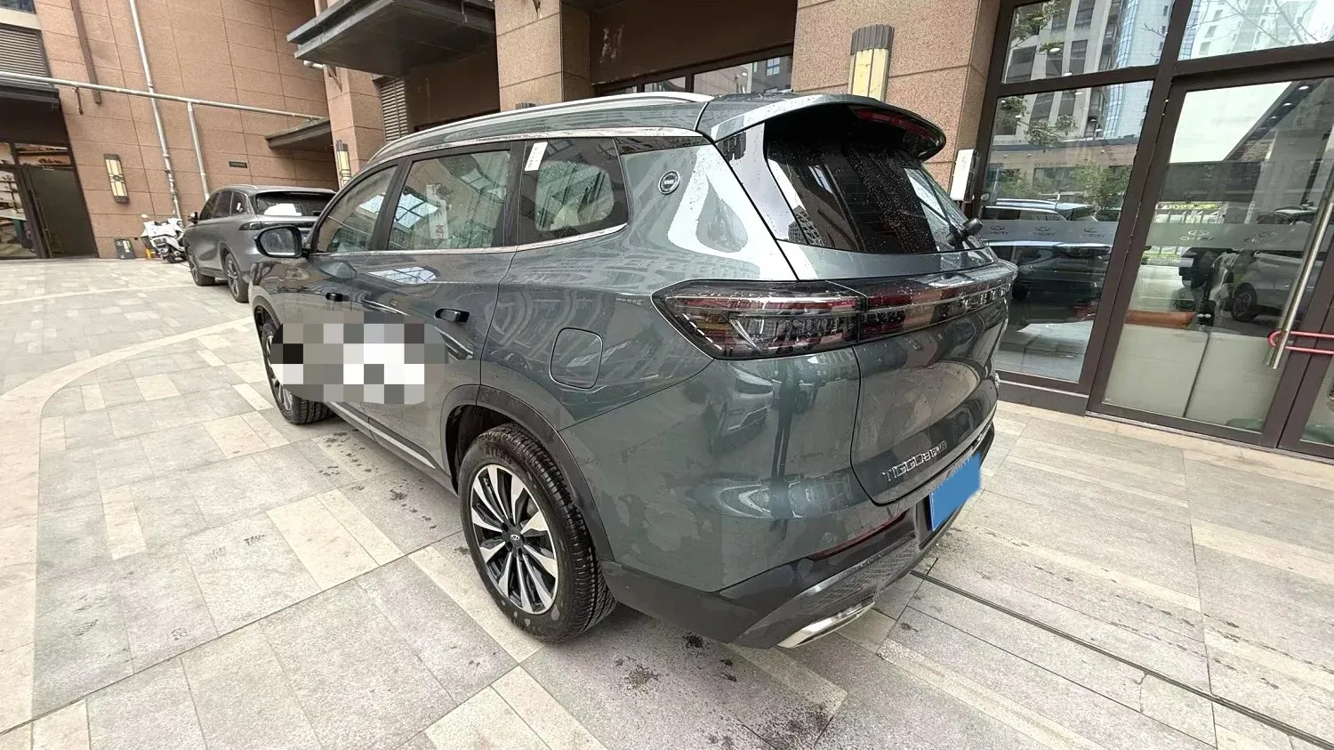 2024 Chery Tiggo 8 Plus 1.6T 197HP L4 7DCT,autocango,china used car exporter,china ev exporter,chinese used car exporter,chinese used ev exporter