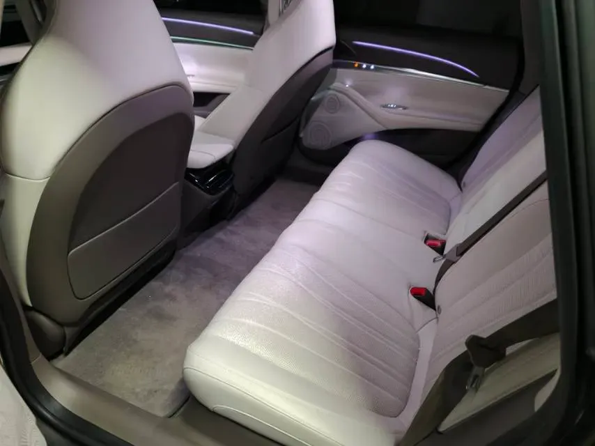 2022 IM L7 BEV 90KWH,autocango,china used car exporter,china ev exporter,chinese used car exporter,chinese used ev exporter