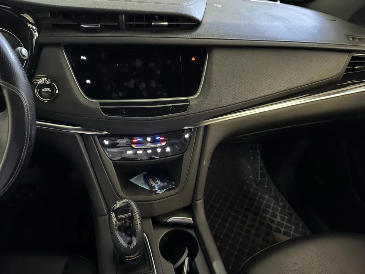 2021 Cadillac XT5 2.0T 237HP L4 9AT,autocango,china used car exporter,china ev exporter,chinese used car exporter,chinese used ev exporter