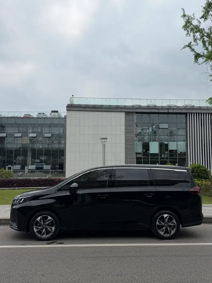 2023 GAC Trumpchi M6 1.5T 177HP L4 7DCT,autocango,china used car exporter,china ev exporter,chinese used car exporter,chinese used ev exporter