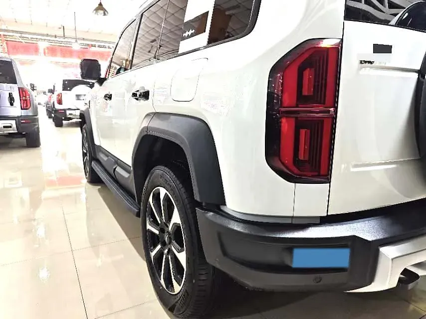 2023 FangChengBao Bao 5 1.5T 194HP L4 E-CVT PHEV 31.8KWH,autocango,china used car exporter,china ev exporter,chinese used car exporter,chinese used ev exporter