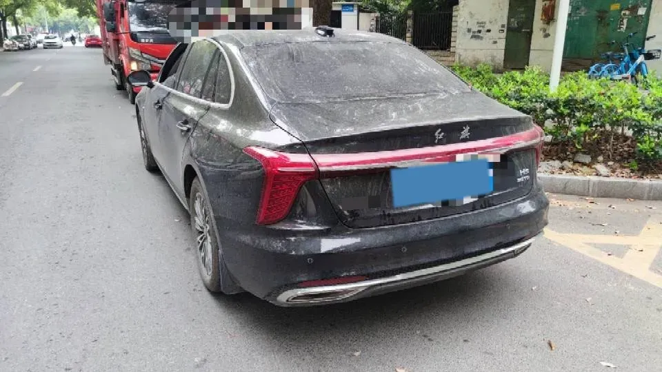 2025 HongQi H5 1.5T 169HP L4 7DCT,autocango,china used car exporter,china ev exporter,chinese used car exporter,chinese used ev exporter