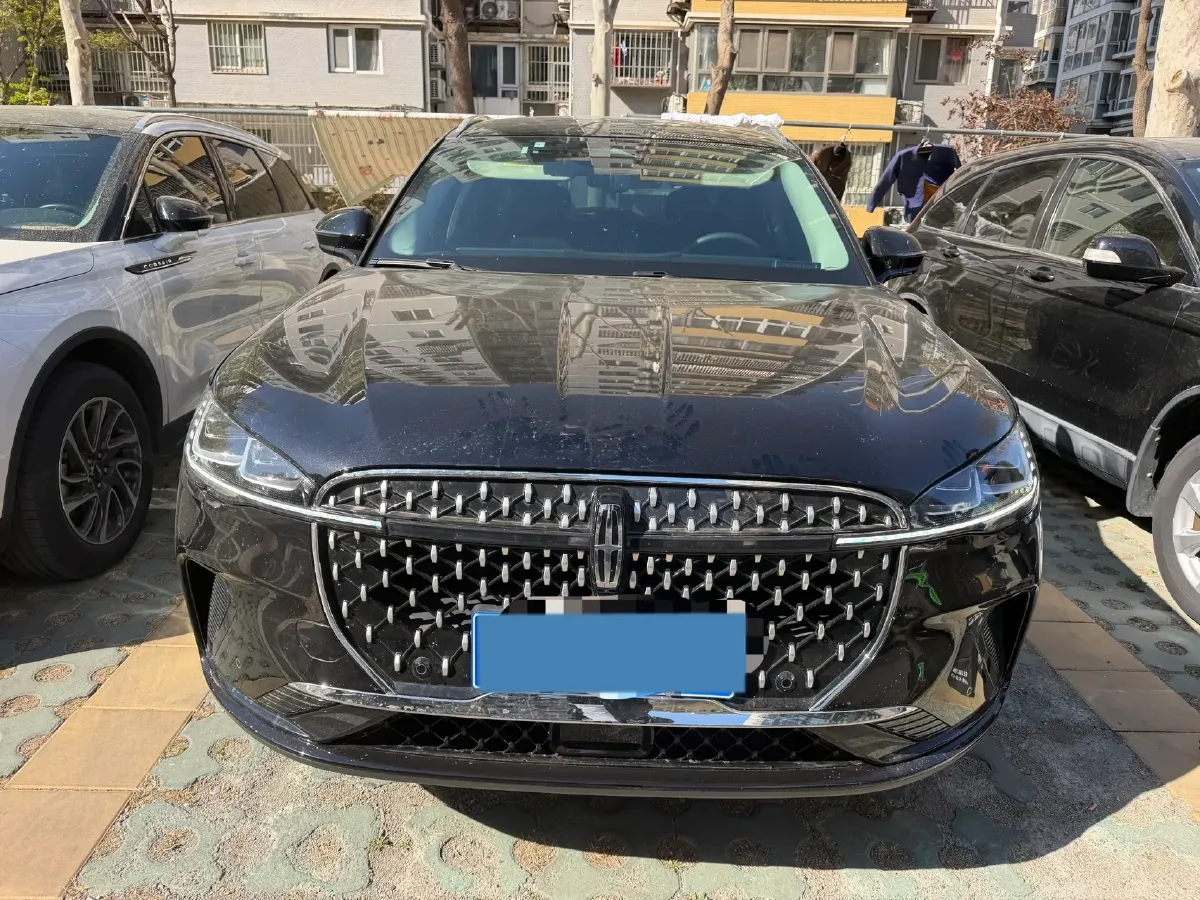 2023 Lincoln Corsair 2.0T 261HP L4 8AT,autocango,china used car exporter,china ev exporter,chinese used car exporter,chinese used ev exporter