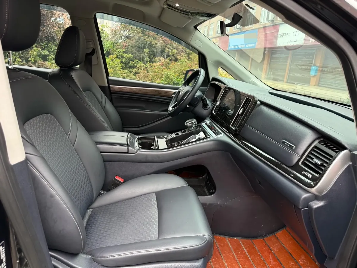 2023 GAC Trumpchi M8 2.0T 252HP L4 8AT,autocango,china used car exporter,china ev exporter,chinese used car exporter,chinese used ev exporter