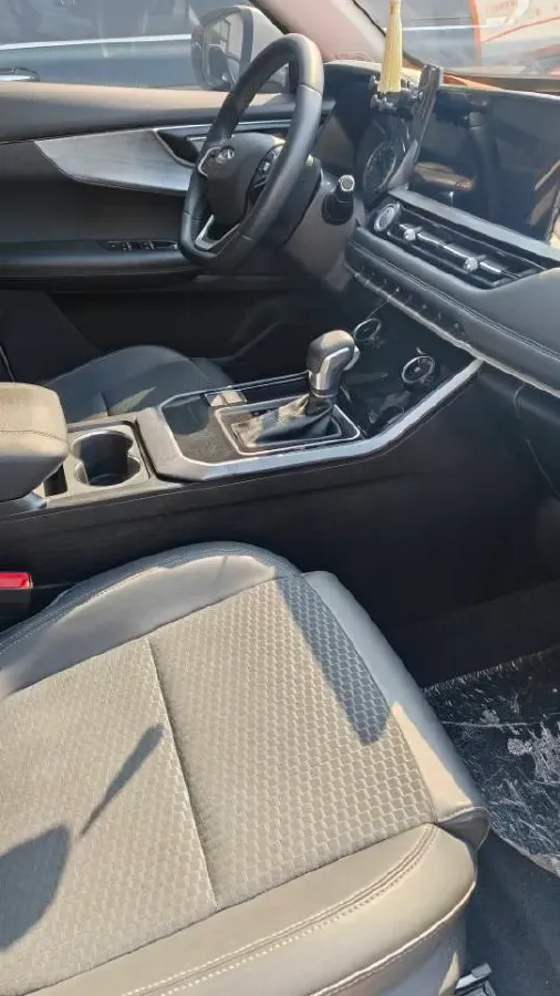 2022 Chery Tiggo 5x 1.5L 116HP L4 CVT,autocango,china used car exporter,china ev exporter,chinese used car exporter,chinese used ev exporter