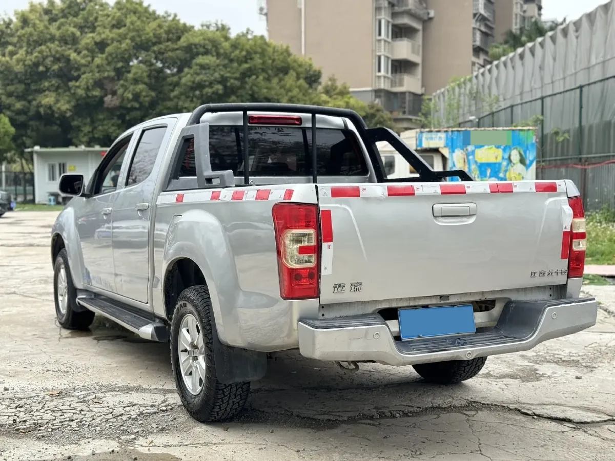 2018 Isuzu Taga 3.0T 131HP L4 5MT,autocango,china used car exporter,china ev exporter,chinese used car exporter,chinese used ev exporter