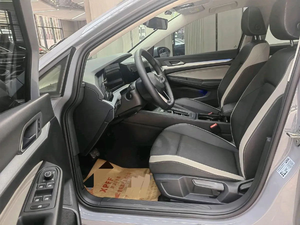 2021 Volkswagen Golf 1.4T 150HP L4 7DCT,autocango,china used car exporter,china ev exporter,chinese used car exporter,chinese used ev exporter