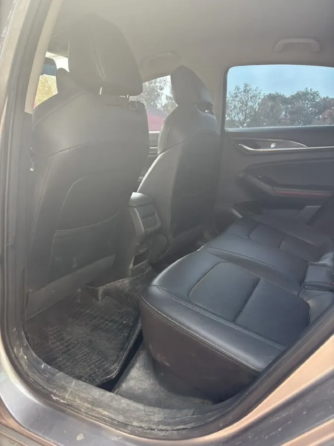 2020 ChangAn Eado 1.6L 128HP L4 5MT,autocango,china used car exporter,china ev exporter,chinese used car exporter,chinese used ev exporter