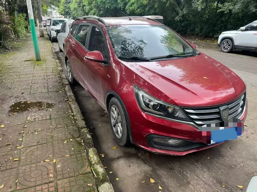 2017 BaoJun 310W 1.5L 112HP L4 6MT,autocango,china used car exporter,china ev exporter,chinese used car exporter,chinese used ev exporter