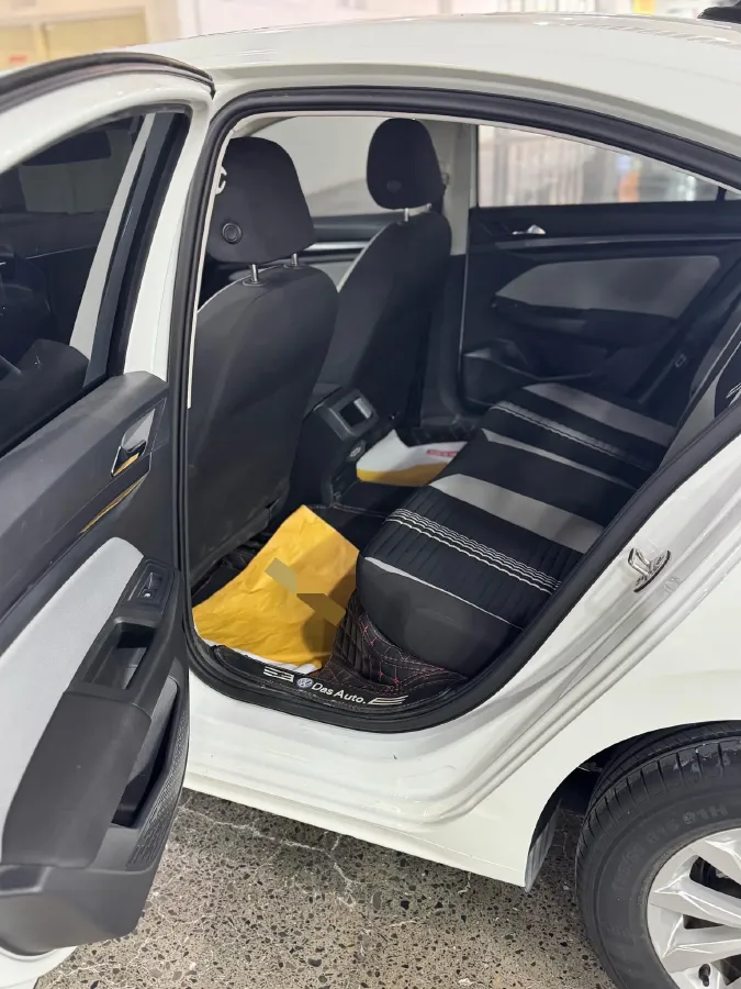 2023 Volkswagen Bora 1.5L 113HP L4 6AT,autocango,china used car exporter,china ev exporter,chinese used car exporter,chinese used ev exporter