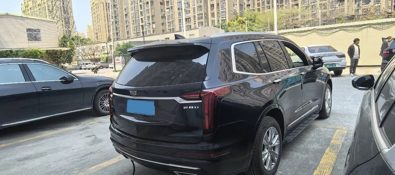 2021 Cadillac XT6 2.0T 237HP L4 9AT,autocango,china used car exporter,china ev exporter,chinese used car exporter,chinese used ev exporter